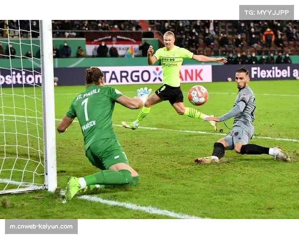 德国杯半场：伯恩安德森点球破门，荷尔斯泰因领先狼堡1-0